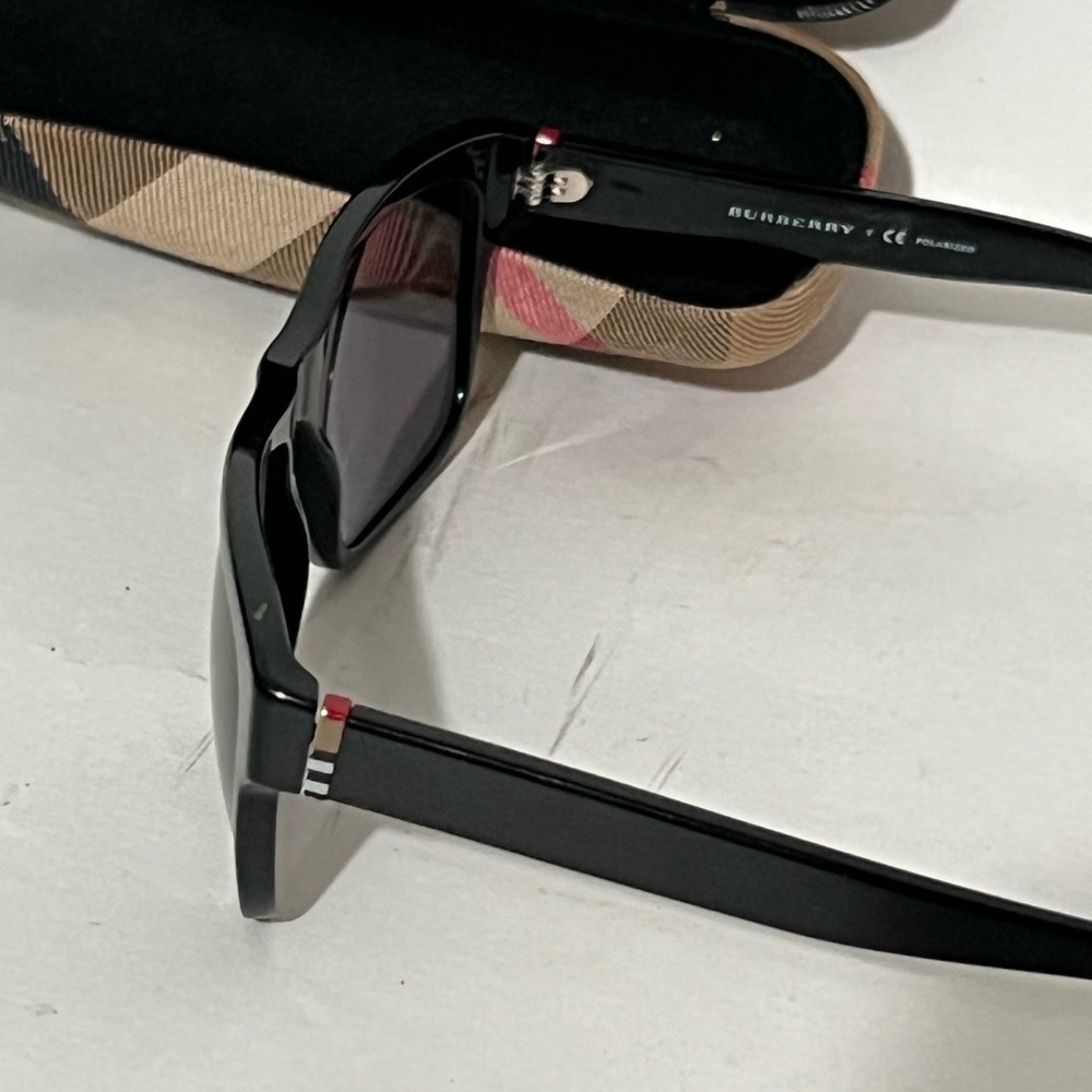 Burberry Black Sunglasses with Red Accent and Tortoiseshell Case Trim polarized - Picture 3 of 16